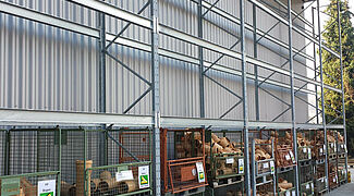 pallet rack with roof