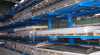 Cantilever racking system steel storage