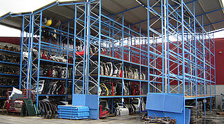 pallet rack with roof