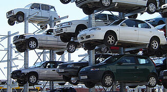 Cantilever racking system for car recycling