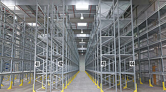 pallet rack with mezzanine floor